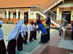 HUT RI